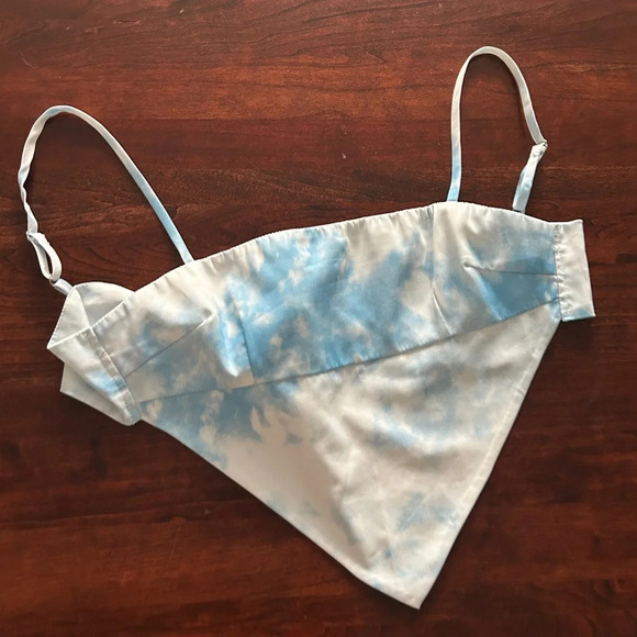 Princess Polly Iona Tie Dye Tie Back Cropped Bandana Tank Top - Picture 3 of 4